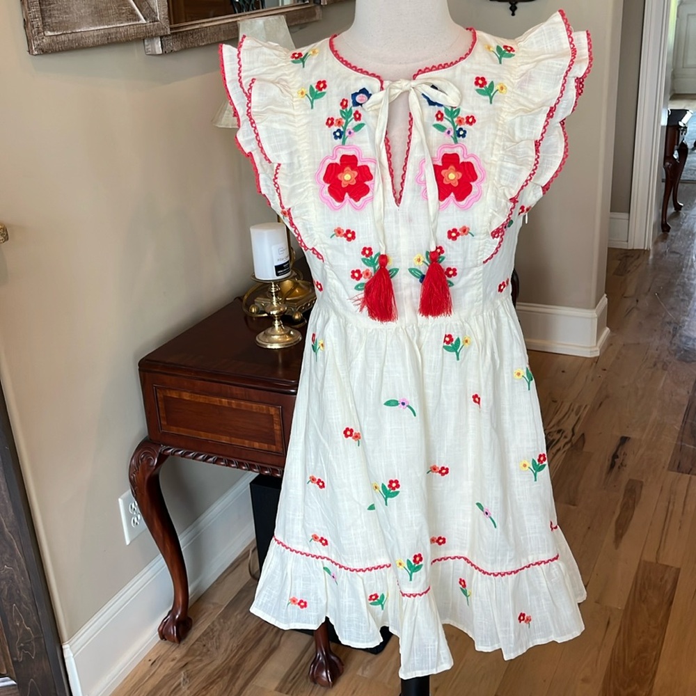 LaLavon Festive Cream Multicolor Embroidered Polly Dress New